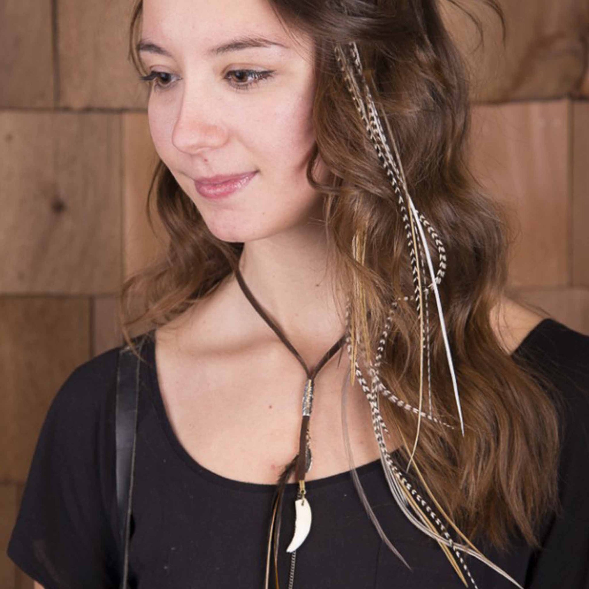 Feather extensions - Model - Pat Plume Bijoux