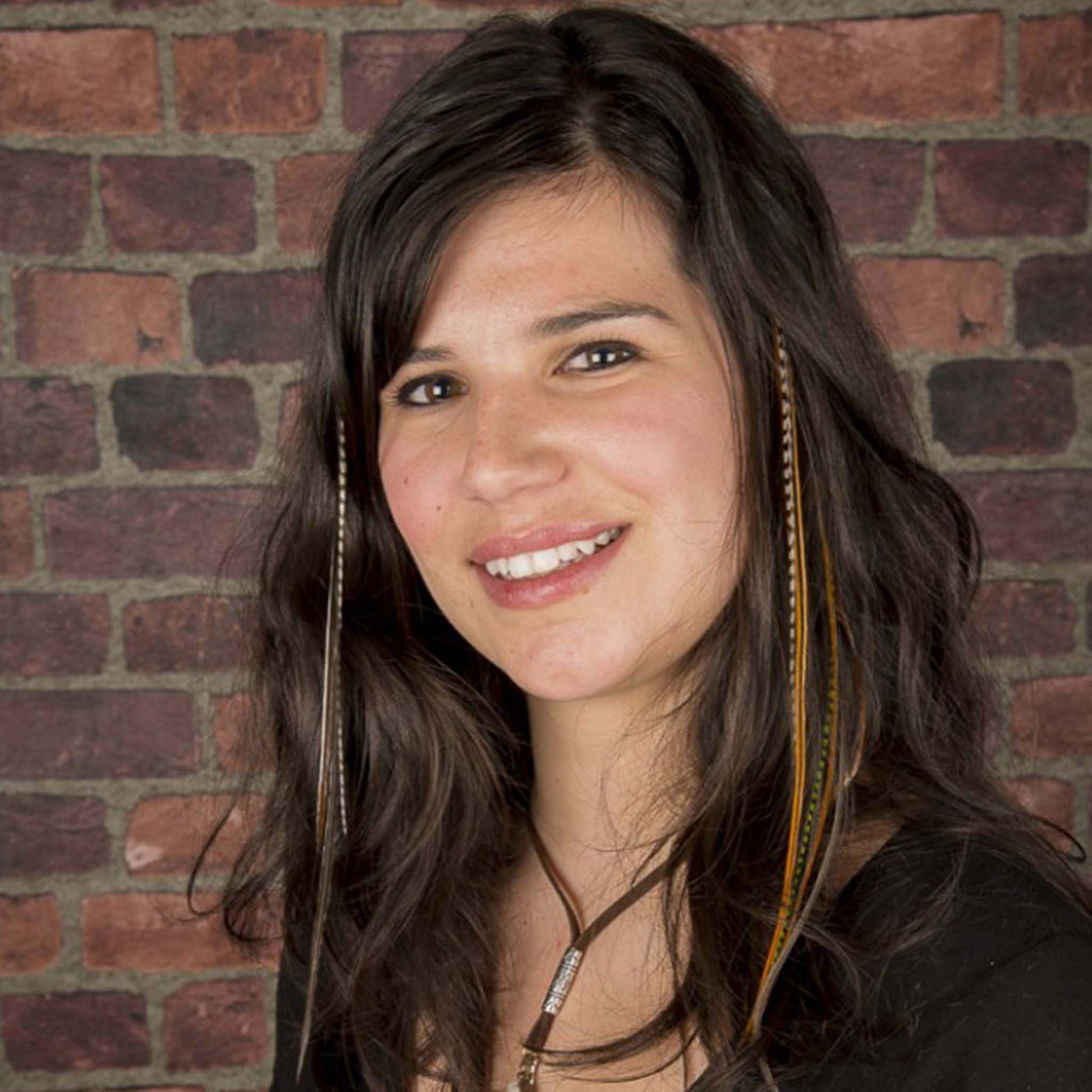 Feather extensions - Model - Pat Plume Bijoux