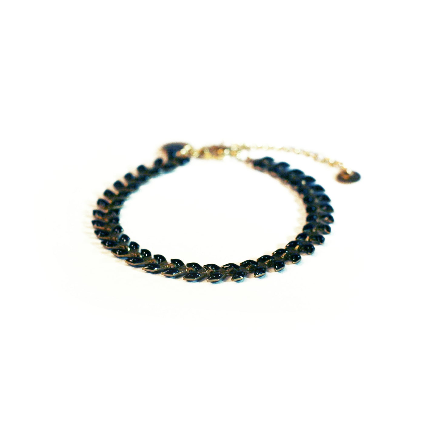 V | Black - Golden - Bracelet