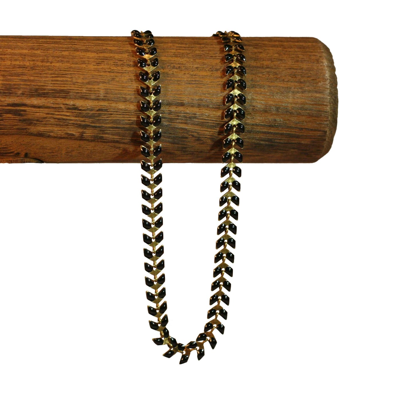 V | Black - Golden - Necklace